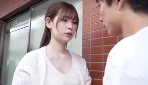 ông xã tẻ nhạt, vợ yêu nhận ra cậu thanh niên nhà cạnh bên tốt hơn
